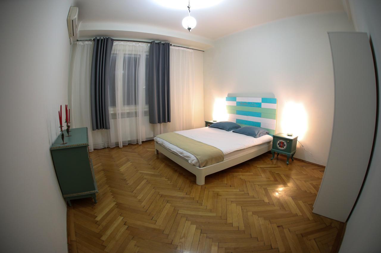 Color Apartments Franceza St Bucharest Luaran gambar